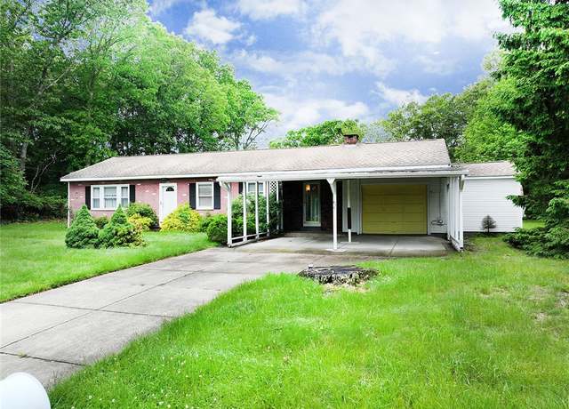Property at 61 High View Dr, Cranston, RI 02921, 2 beds, 1 bath