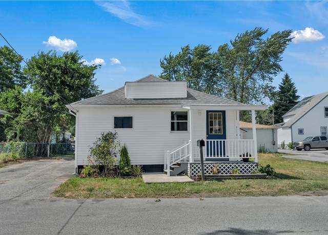 Property at 15 17 Maplewood Ave, Warwick, RI 02889, 6 beds, 2 baths