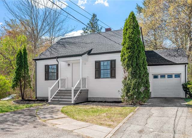 Property at 158 Putnam Pike, Johnston, RI 02919, 3 beds, 2 baths