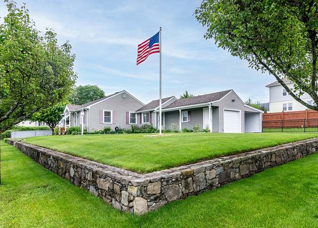 Property at 212 S Spruce St, East Providence, RI 02914, 3 beds, 1.5 baths