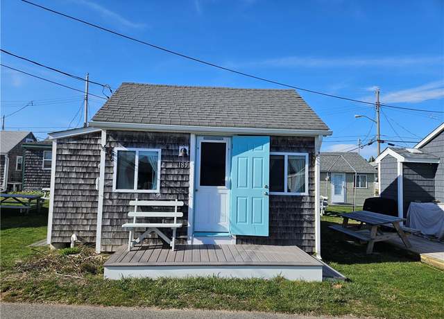 Property at 854 Matunuck Beach Rd, South Kingstown, RI 02879, 1 bed, 1 bath