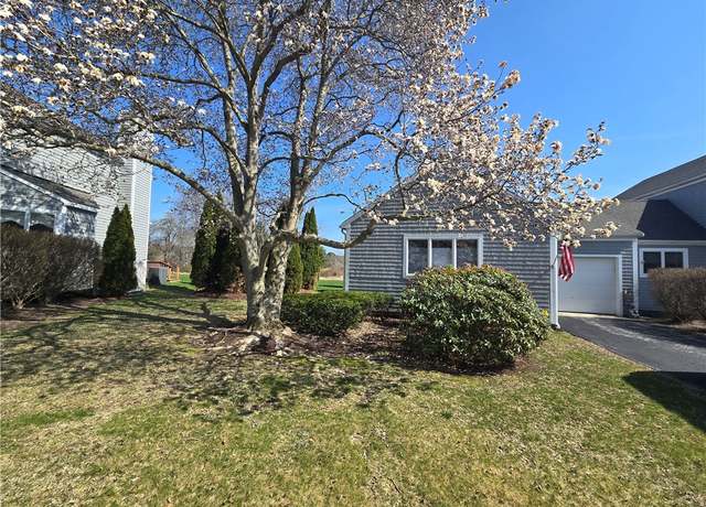 Property at 18 Heather Ln, Hopkinton, RI 02832, 2 beds, 2 baths