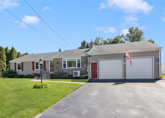Property at 289 Oliphant Ln, Middletown, RI 02842, 3 beds, 3 baths