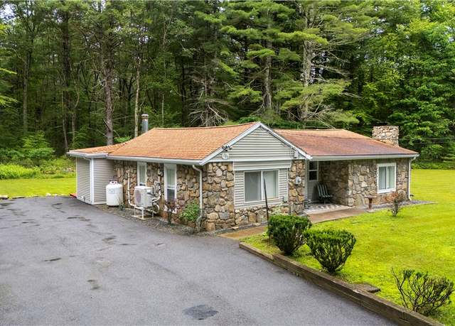 Property at 789 Colwell Rd, Burrillville, RI 02830, 3 beds, 1 bath