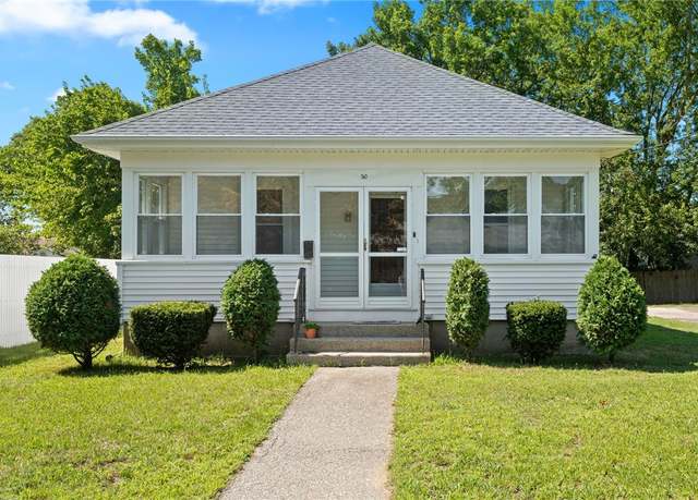 Property at 30 Alabama Ave, Warwick, RI 02888, 2 beds, 2 baths