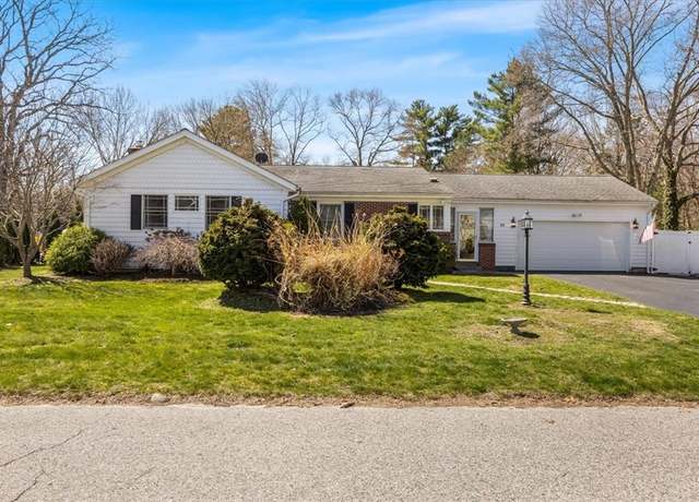 Property at 29 Christine Dr, Barrington, RI 02806, 3 beds, 1.5 baths