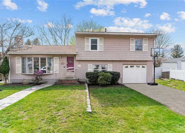 Property at 3 Oak Grove Blvd, North Providence, RI 02911, 3 beds, 2 baths