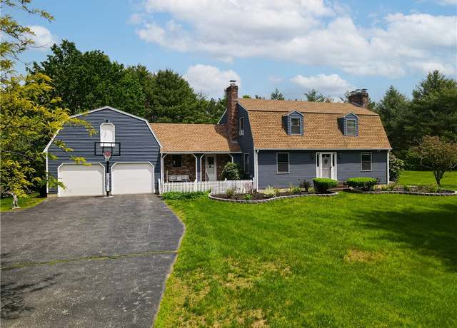 Property at 850 Black Plain Rd, North Smithfield, RI 02896, 3 beds, 2.5 baths