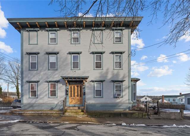 Property at 154 Peirce St, East Greenwich, RI 02818, 10 beds, 4 baths