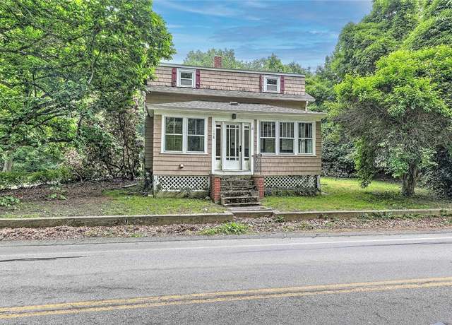 Property at 178 East Greenwich Ave, West Warwick, RI 02893, 3 beds, 1 bath