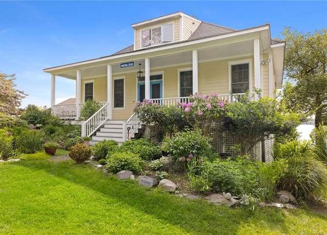 Property at 068 John Oldham Rd, Portsmouth, RI 02872, 3 beds, 3.5 baths