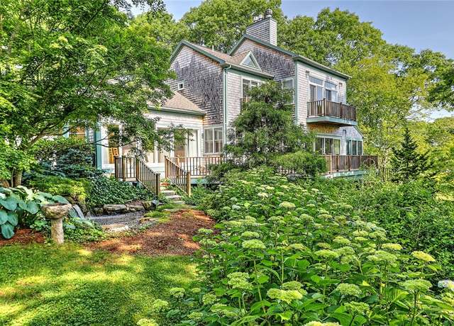 Property at 136 Cadmans Neck Rd, Westport, MA 02790, 3 beds, 4.5 baths