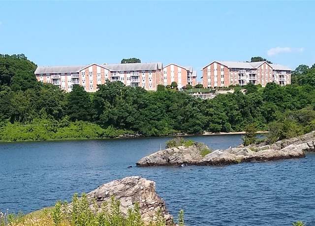 Property at 33 Bullocks Pt Unit 3C, East Providence, RI 02915, 2 beds, 1.5 baths