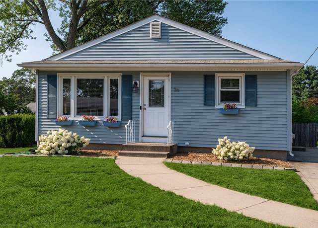 Property at 34 Dearborn Dr, Riverside, RI 02915, 3 beds, 1.5 baths