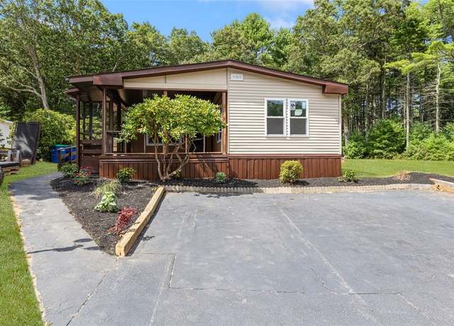 Property at 6 Sherwood Valley Ln, Coventry, RI 02816, 2 beds, 2 baths
