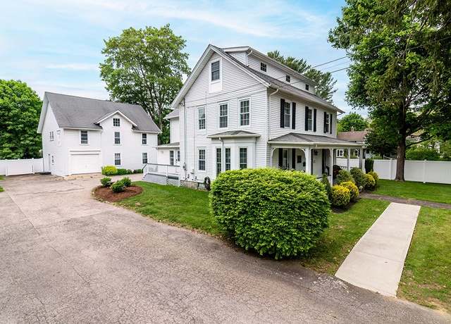 Property at 390 Woodruff Ave, South Kingstown, RI 02879, 8 beds, 4 baths