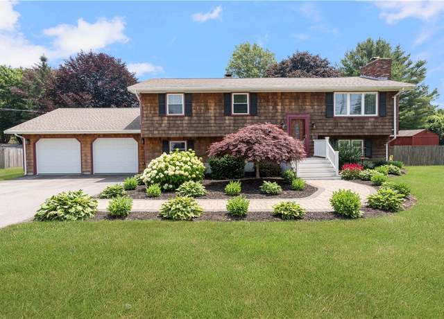 Property at 20 Grain Ter, Portsmouth, RI 02879, 3 beds, 2 baths