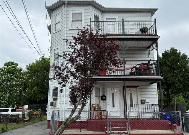 Property at 55 Alton St, Providence, RI 02908, 6 beds, 3 baths