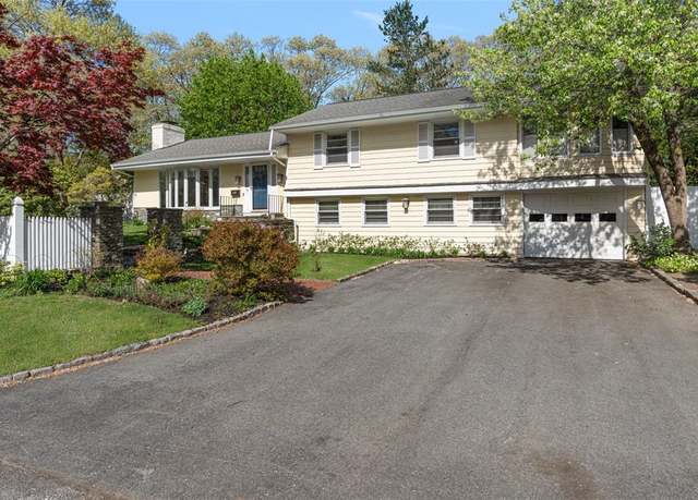Property at 78 Timberline Rd, Warwick, RI 02886, 4 beds, 2 baths