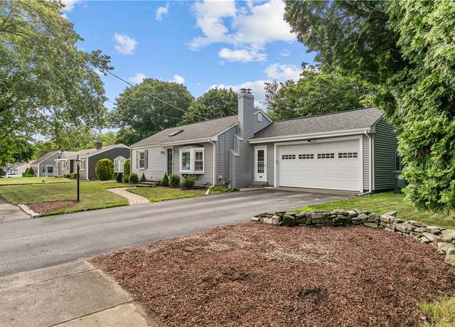 Property at 12 Terrace Dr, Bristol, RI 02809, 3 beds, 1.5 baths