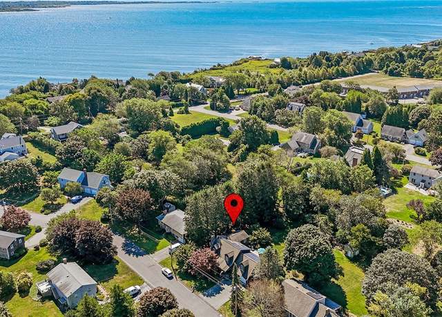 Property at 71 Mohawk Dr, Portsmouth, RI 02871, 5 beds, 2.5 baths