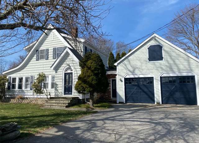 Property at 348 Bristol Ferry Rd, Portsmouth, RI 02871, 3 beds, 2.5 baths