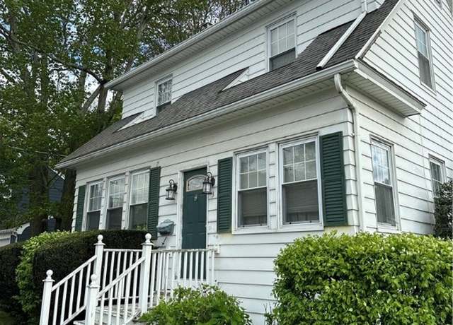 Property at 53 Wampanoag Trl, East Providence, RI 02915, 3 beds, 1.5 baths