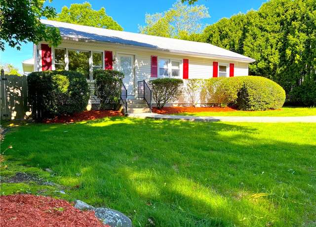 Property at 10 Cavalier Rd, Narragansett, RI 02882, 3 beds, 1 bath