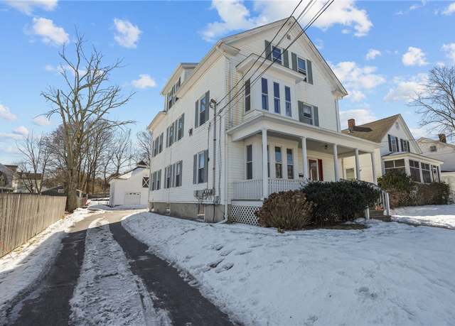 Property at 14 Lincoln Ave, Coventry, RI 02816, 6 beds, 3 baths