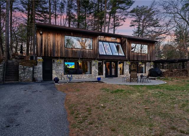 Property at 25 Mountaindale Rd, Smithfield, RI 02917, 3 beds, 2.5 baths
