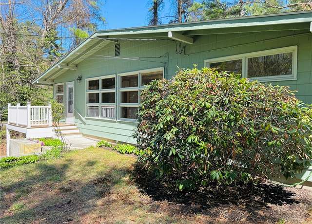 Property at 72 Overlea Rd, North Smithfield, RI 02896, 3 beds, 1 bath