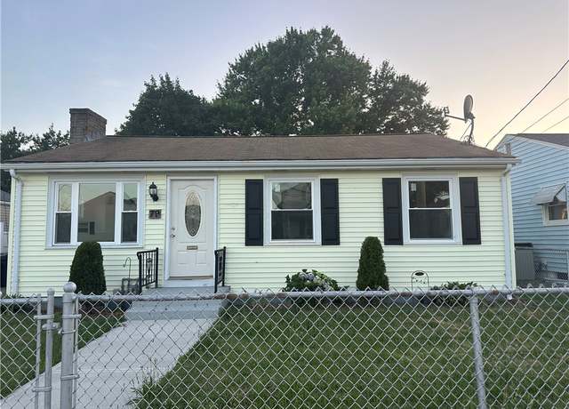 Property at 79 Memorial Dr, Pawtucket, RI 02860, 3 beds, 1 bath