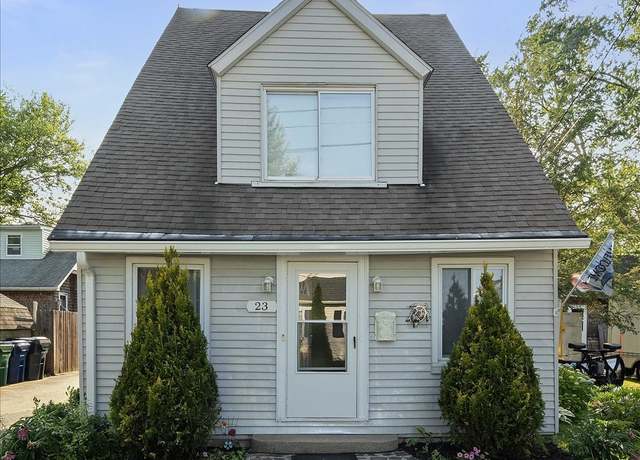 Property at 23 Huron St, Warwick, RI 02889, 2 beds, 1.5 baths