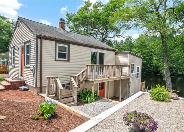 Property at 87 Jackson Schoolhouse Rd, Glocester, RI 02814, 2 beds, 1.5 baths