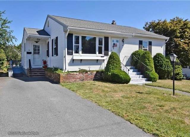 Property at 26 Doris Ave, Tiverton, RI 02878, 2 beds, 1 bath