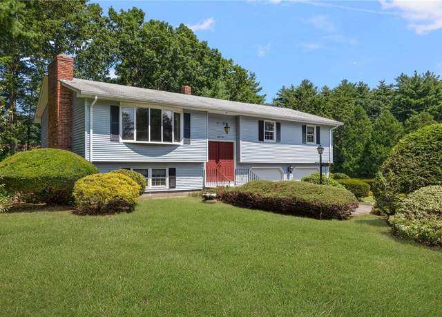 Property at 49 Magnolia Ln, Coventry, RI 02816, 3 beds, 2.5 baths