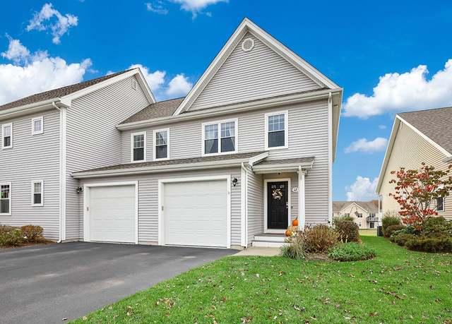 Property at 12 Mill Stream Dr, Cumberland, RI 02864, 2 beds, 2.5 baths
