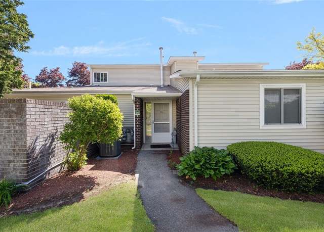 Property at 856 Halifax Dr, Warwick, RI 02886, 1 bed, 1 bath