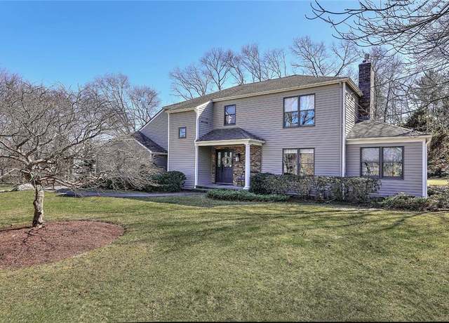 Property at 1 Anvil Dr, Cumberland, RI 02864, 3 beds, 2.5 baths
