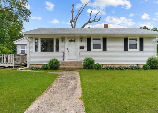 Property at 3 Creighton Pl, Coventry, RI 02816, 3 beds, 1 bath