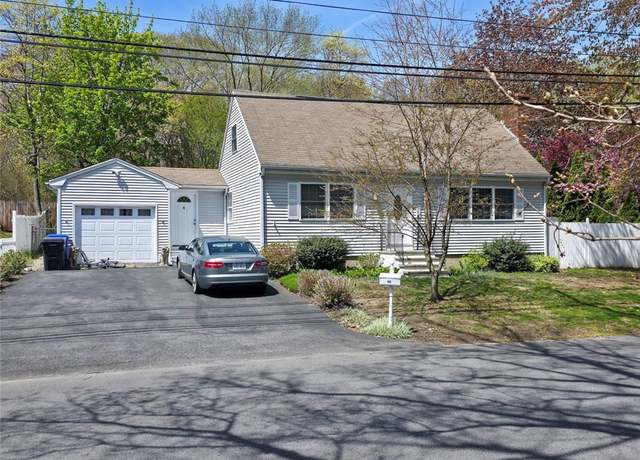Property at 35 Boyd Ave, East Providence, RI 02914, 3 beds, 2 baths