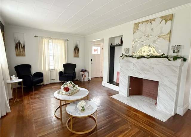 Property at 26 Westmore St, Providence, RI 02910, 3 beds, 2.5 baths
