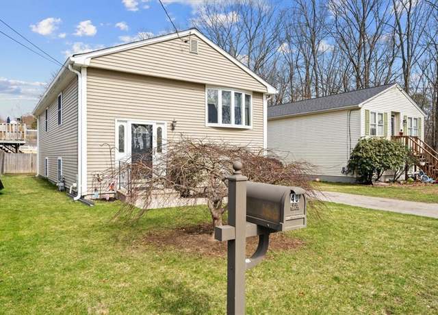 Property at 40 Plant St, Cumberland, RI 02864, 2 beds, 1.5 baths