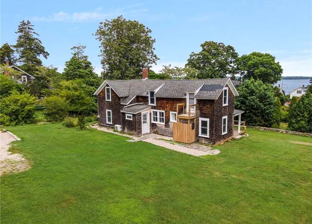 Property at 135 Ferry Rd, North Kingstown, RI 02874, 3 beds, 1.5 baths