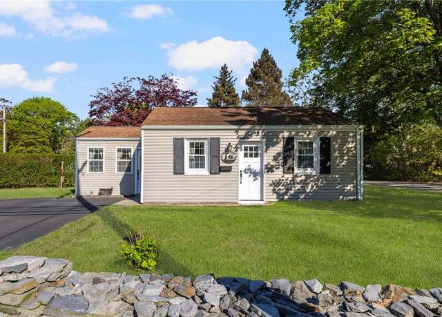 Property at 41 Southwest Ave, Jamestown, RI 02835, 2 beds, 1 bath