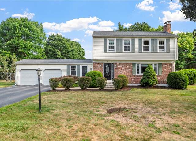 Property at 41 Thomas Leighton Blvd, Cumberland, RI 02864, 3 beds, 1.5 baths