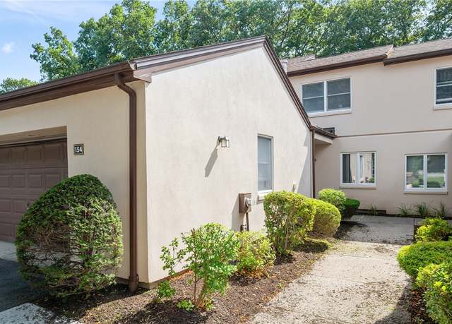 Property at 2970 Mendon Rd #154, Cumberland, RI 02864, 3 beds, 2.5 baths