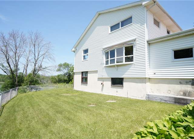 Property at 14 Temple Pl, Central Falls, RI 02863, 2 beds, 2.5 baths