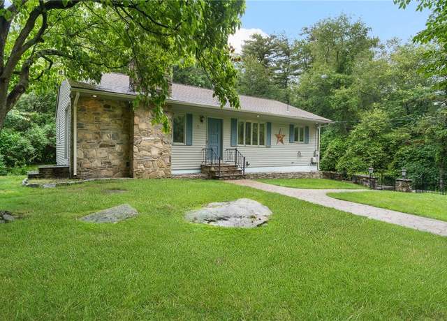 Property at 9 Esek Hopkins Rd, Scituate, RI 02857, 2 beds, 1.5 baths