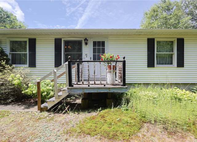 Property at 42 Hopkins Ave, Johnston, RI 02919, 2 beds, 1 bath